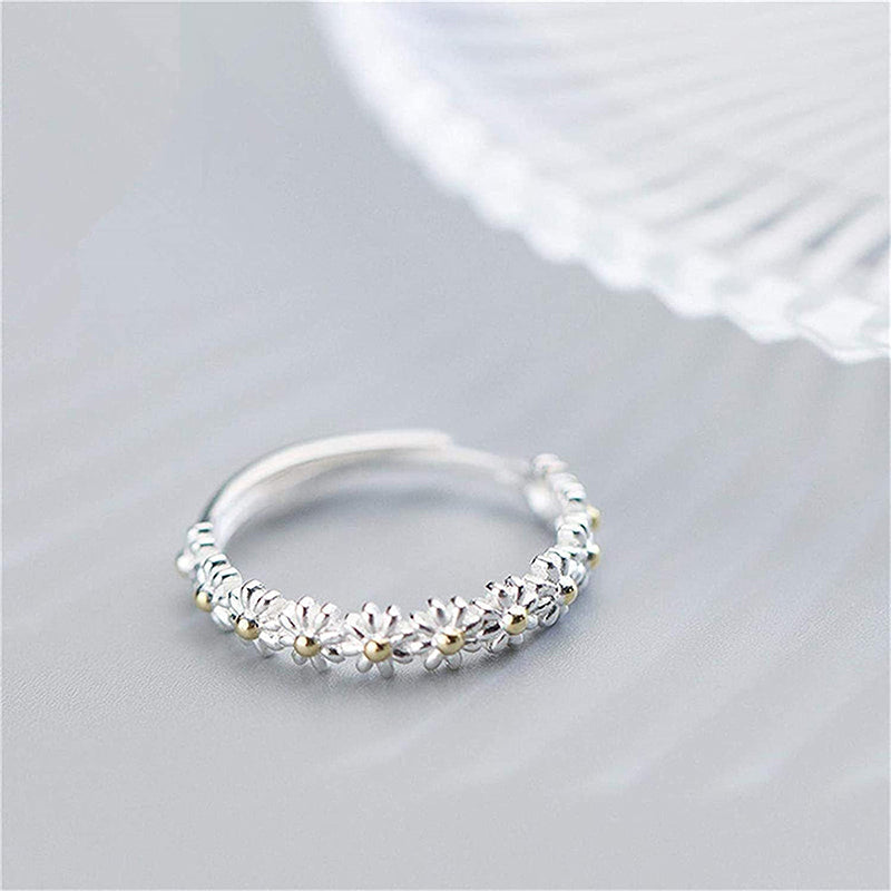 Adjustable Silver Daisy Ring